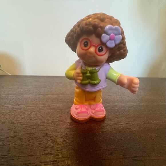 Fisher Price Little People Camping Figures Sarah Lynn, Maggie, Elena 2007 Picnic - Picture 10 of 13